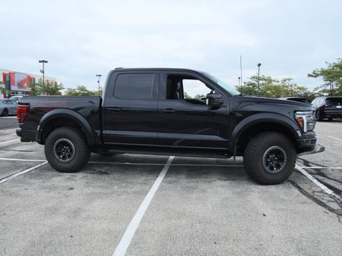 Used 2025 Ford F150 Raptor AWD/4WD image 8