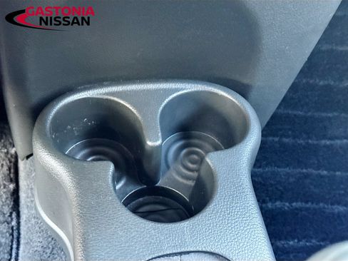 Used 2010 Nissan Cube 1.8 w/ Interior Designer Pkg FWD image 19