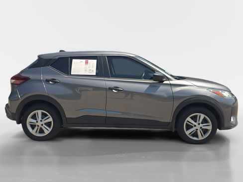 Certified 2025 Nissan Kicks Play S FWD image 7
