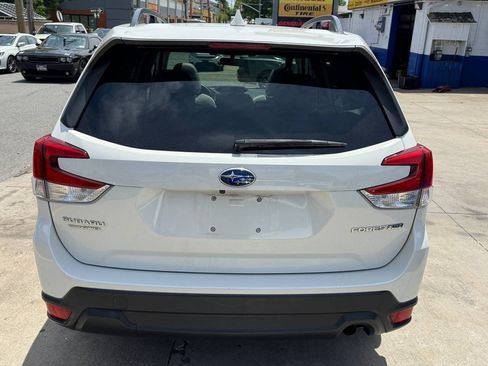 Used 2021 Subaru Forester Premium AWD/4WD image 6