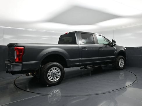 Used 2019 Ford F250 XL w/ STX Appearance Package AWD/4WD image 19