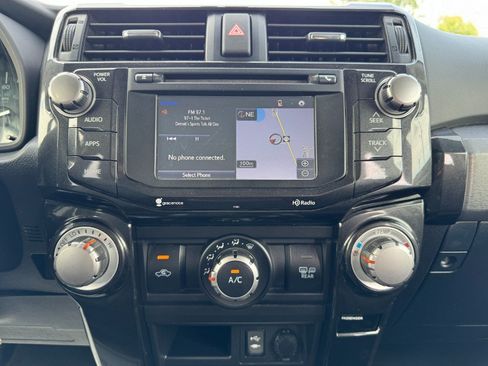 Used 2015 Toyota 4Runner 4WD image 23