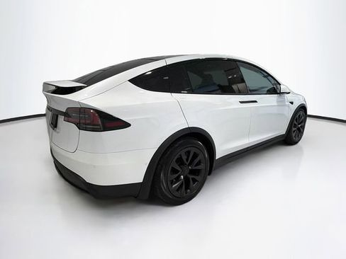 Used 2022 Tesla Model X image 6