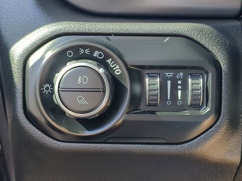 Used 2021 Jeep Gladiator Sport image 55