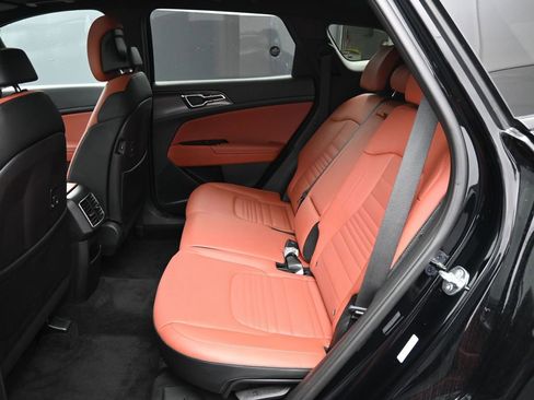 Certified 2025 Kia Sportage SX image 21