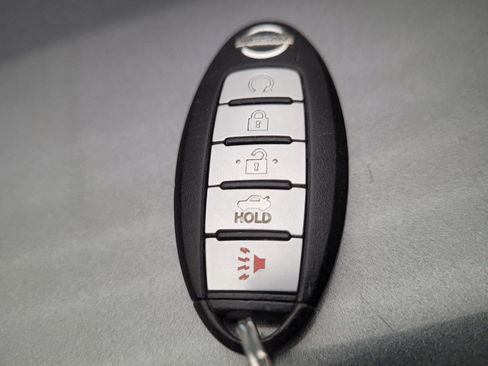 Used 2021 Nissan Sentra SV FWD image 32