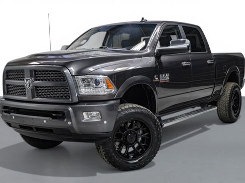 Used 2018 RAM 2500 Laramie w/ Convenience Group image 5