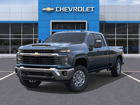 New 2026 Chevrolet Silverado 3500 LT w/ All Star Edition image 6
