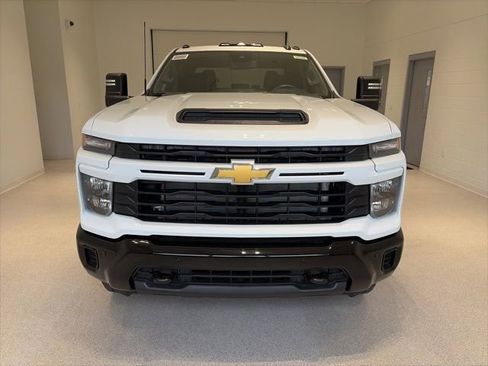 New 2026 Chevrolet Silverado 2500 Custom w/ Custom Value Package AWD/4WD image 2