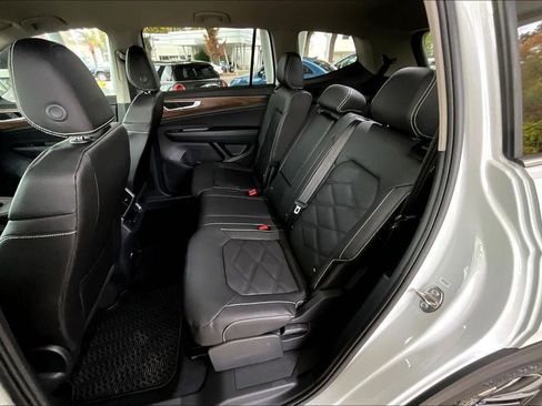 New 2026 Volkswagen Atlas SE image 18