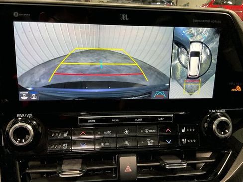 Used 2022 Toyota Highlander Limited image 21