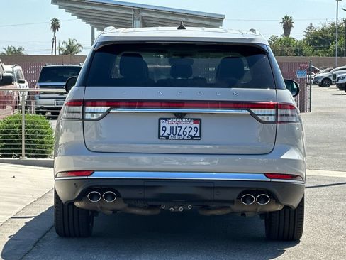 Certified 2023 Lincoln Aviator Reserve w/ Equipment Group 201A AWD/4WD image 4