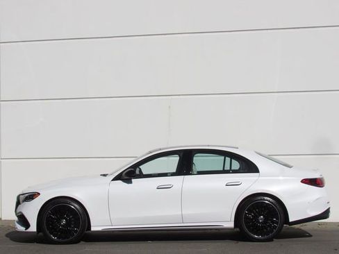 New 2026 Mercedes-Benz E 350 4MATIC Sedan image 4