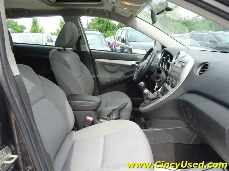 Used 2010 Toyota Matrix S w/ Sport Pkg FWD image 17