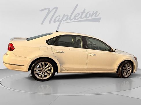 Used 2019 Volkswagen Passat 2.0T Wolfsburg FWD image 7