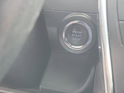 Used 2017 Toyota Camry XSE image 28