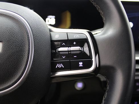 Used 2024 Kia Sorento S image 35