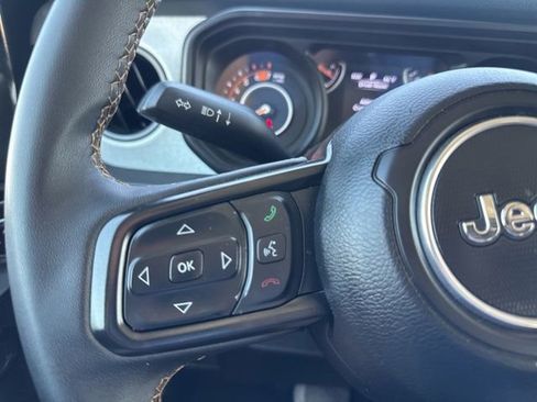 Used 2024 Jeep Wrangler Unlimited Sport AWD/4WD image 5