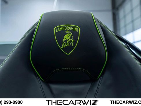 Used 2021 Lamborghini Huracan EVO RWD image 48