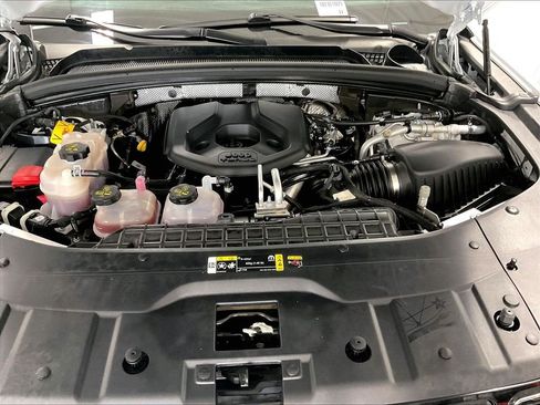 Used 2023 Jeep Grand Cherokee 4WD 4xe image 35