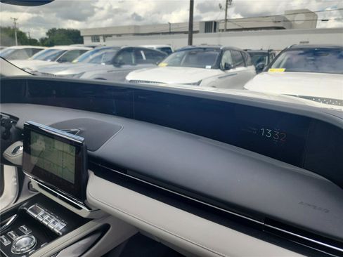 New 2026 Lincoln Nautilus Reserve w/ Jet Appearance Package image 26