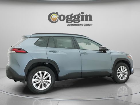 New 2026 Toyota Corolla Cross LE w/ Moonroof Package FWD image 22