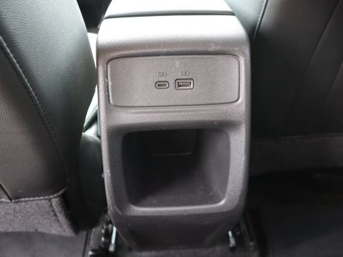 Used 2024 Chevrolet Trax LT FWD image 25