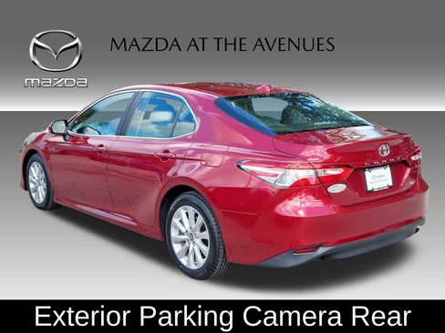 Used 2020 Toyota Camry LE FWD image 6