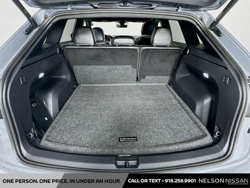 Used 2024 Volkswagen Atlas Cross Sport SEL R-Line AWD/4WD image 27