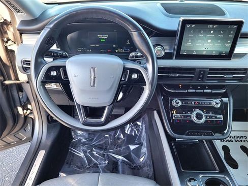 Used 2022 Lincoln Corsair Grand Touring image 9