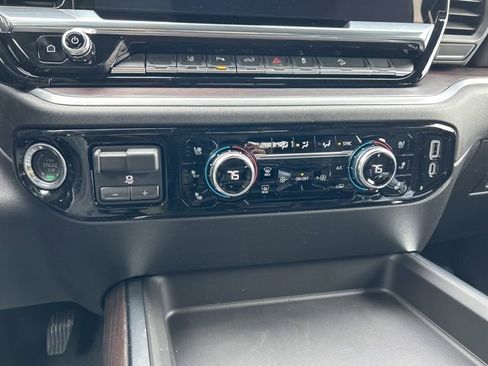 New 2026 GMC Sierra 3500 SLT image 24