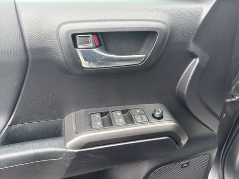 Used 2020 Toyota Tacoma TRD Pro image 17