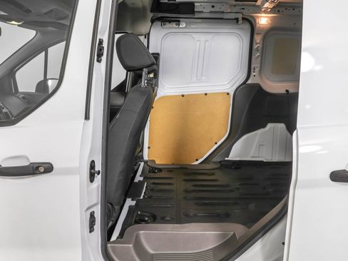 Used 2022 Ford Transit Connect XLT image 34