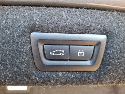 Used 2023 BMW 530i xDrive w/ Premium Package image 29