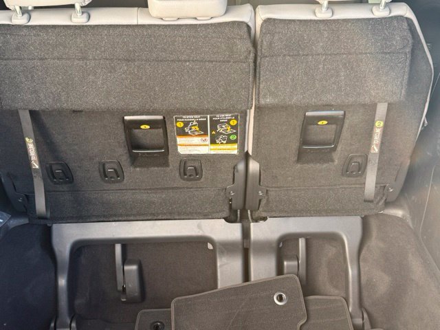 Used 2025 Toyota Sienna XLE FWD image 9