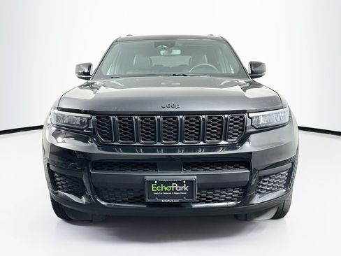 Used 2023 Jeep Grand Cherokee L Laredo AWD/4WD image 2