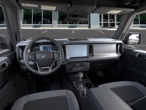 New 2025 Ford Bronco 4-Door image 9