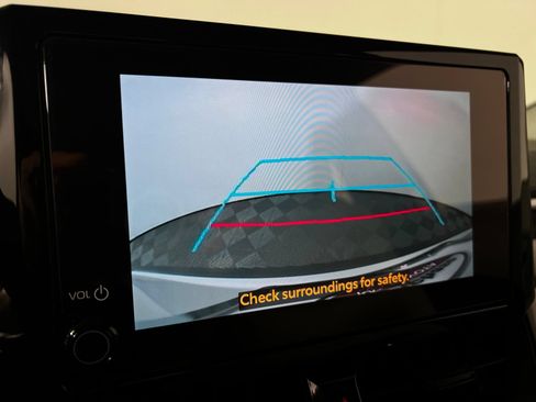 Used 2026 Toyota Corolla Cross L FWD image 18