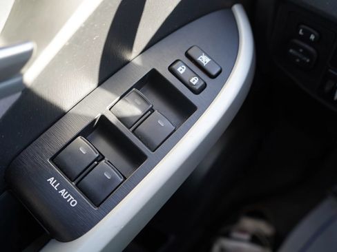 Used 2014 Toyota Prius Two FWD image 13