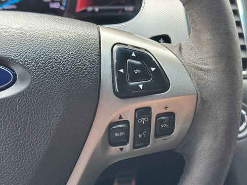 Used 2017 Ford Taurus SHO w/ Sho Performance Package image 25