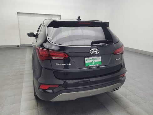 Used 2017 Hyundai Santa Fe Sport image 6