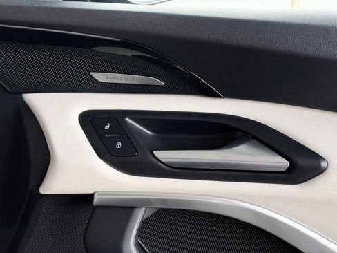 Used 2025 Audi Q5 Prestige image 26