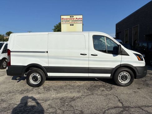 Used 2023 Ford Transit 150 Low Roof RWD image 3