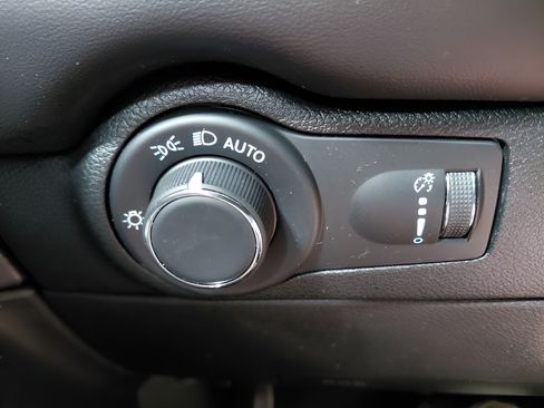 Used 2025 Dodge Durango R/T AWD/4WD image 49