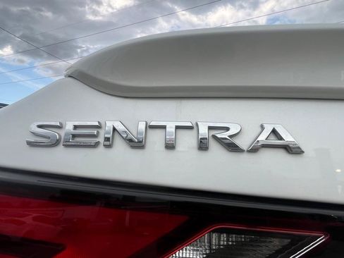 Used 2021 Nissan Sentra SR FWD image 9