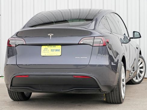 Used 2020 Tesla Model Y Performance image 5