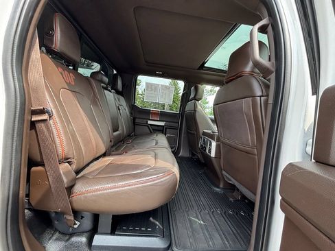Used 2017 Ford F250 King Ranch w/ King Ranch Ultimate Package AWD/4WD image 16
