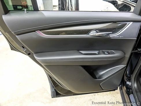 Certified 2023 Cadillac XT6 Sport w/ Technology Package image 22