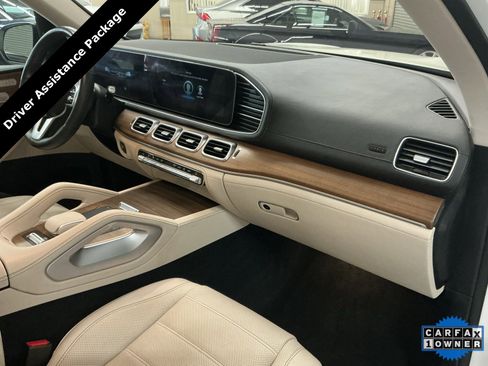 Used 2023 Mercedes-Benz GLS 450 4MATIC image 11