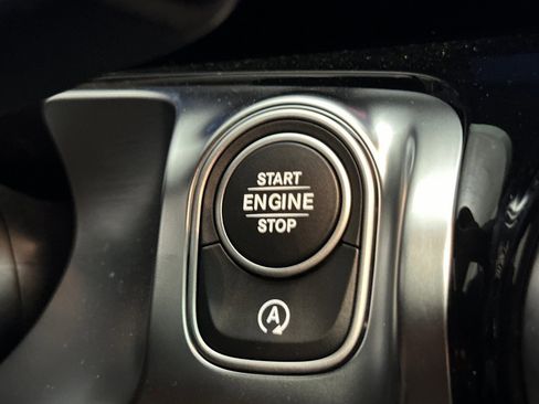 Used 2026 Mercedes-Benz GLB 250 image 27